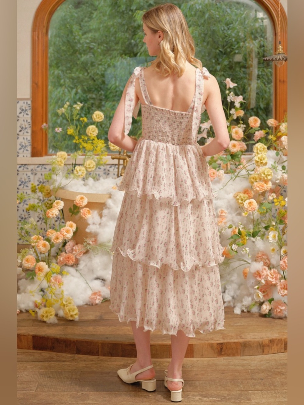 Rosie Posie Whimsical Blooms Tiered Statement Dress NWT Size small - Picture 3 of 6